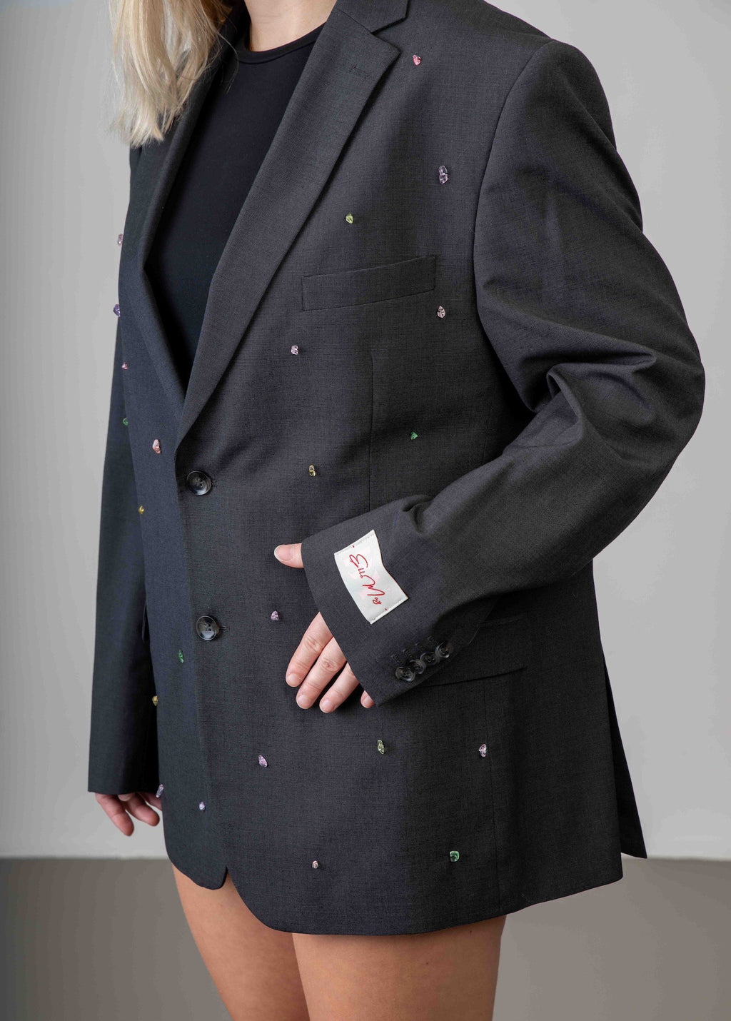 Zwarte vintage blazer met gekleurde steentje